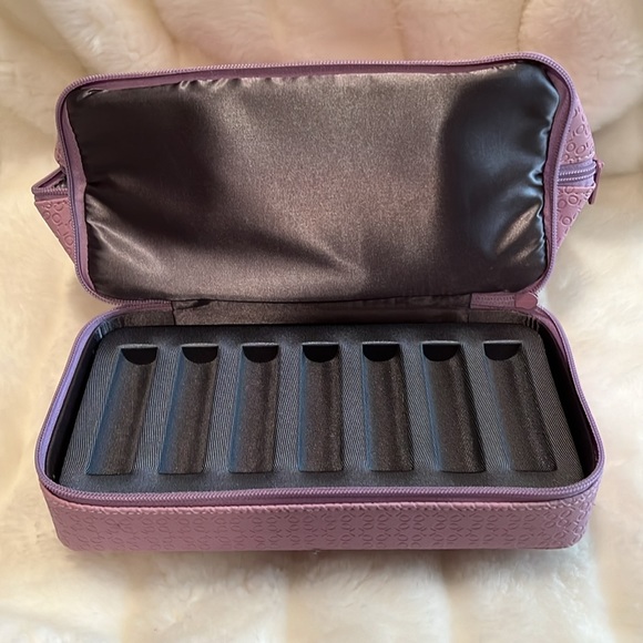 🤎🤎PRICE DROP🤎🤎 NWOT🪷🪷LIMITED EDITION 💜DOTERRA💜OIL POUCH. - Picture 3 of 8